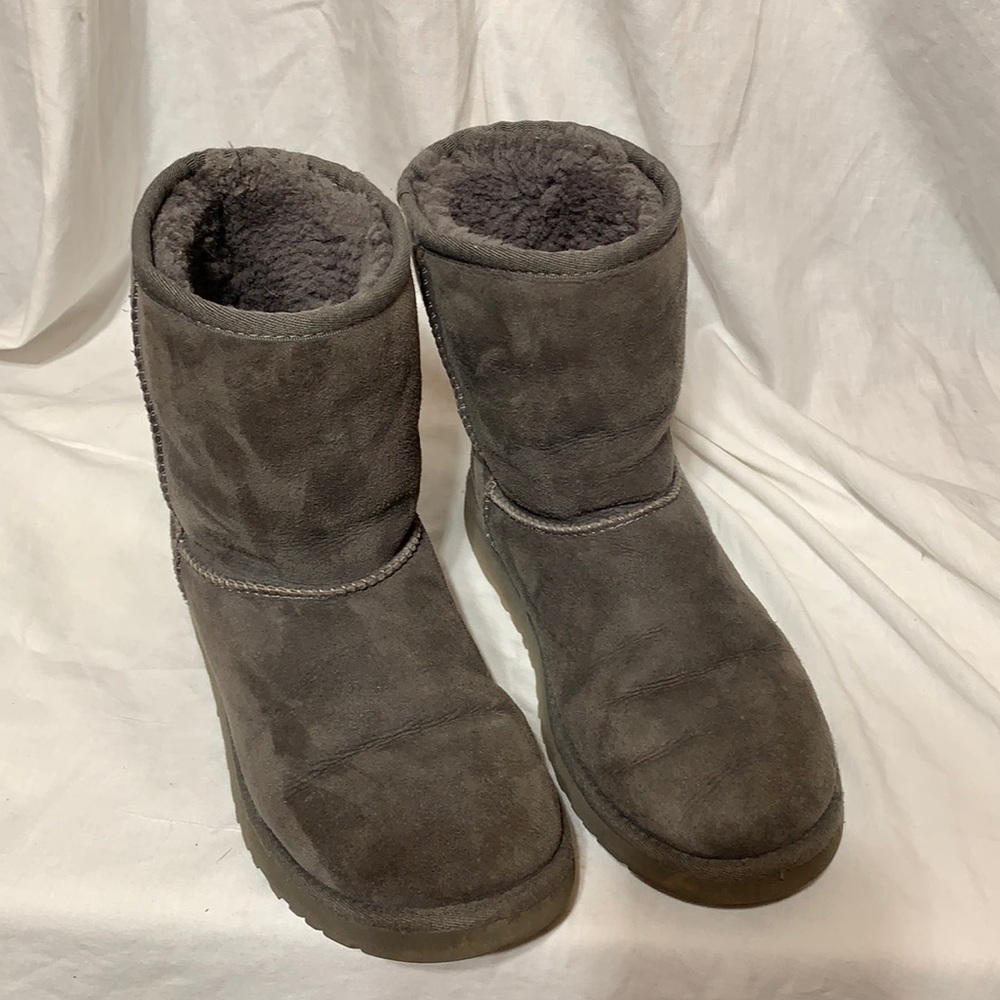 Grey Ugg’s